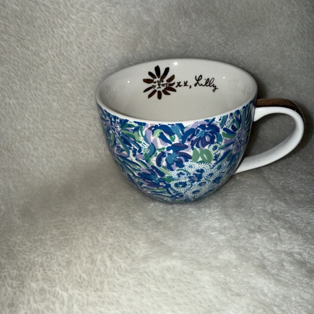 Lilly Pulitzer Blue Floral Logo inside Gold Handl Coffee Tea Mug 14 oz